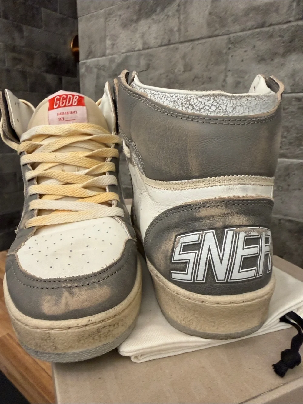 Golden Goose men’s sky